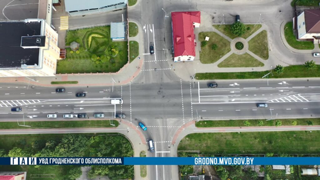 В Гродно на перекрестке около «Гродненской табачной фабрики» изменена разметка, сообщили в ГАИ города. Изменение движения коснулось на пересечении улиц Лелевеля и Горновых.